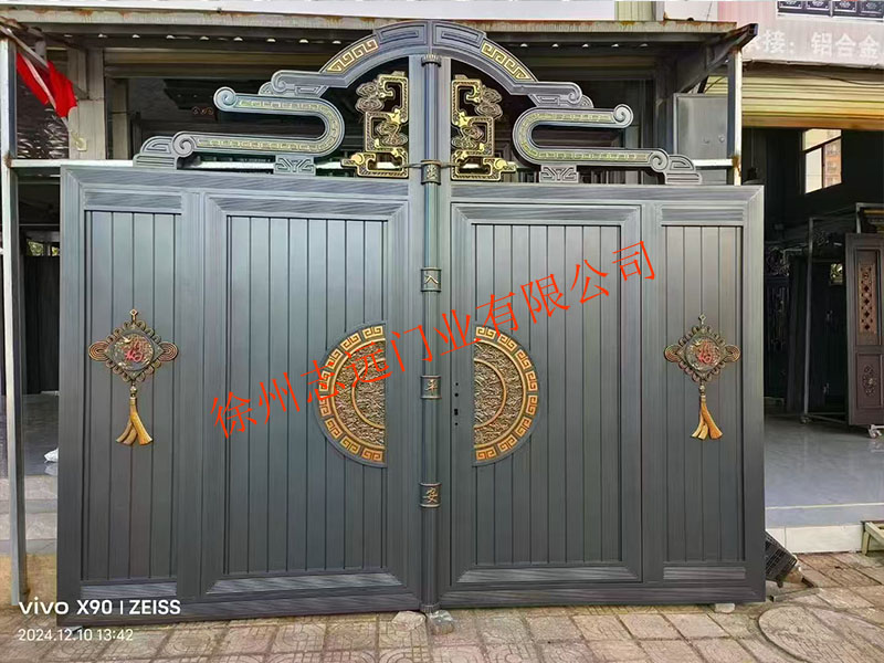 江苏志远门业大门安装案例