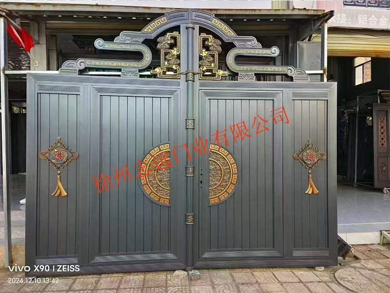 江苏志远门业大门安装案例
